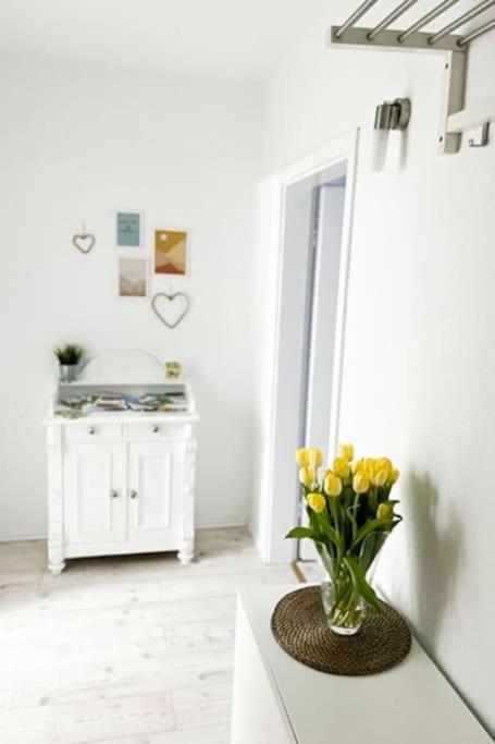 Modernes Apartment Mit Balkon Free Parking Netflix Celle Dış mekan fotoğraf